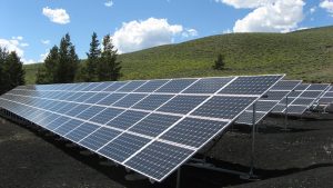 energia fotovoltaica: imagem de painel solar
