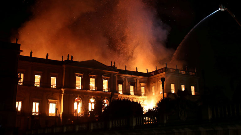 curto-circuito no ar-condicionado: incêndio Museu Nacional