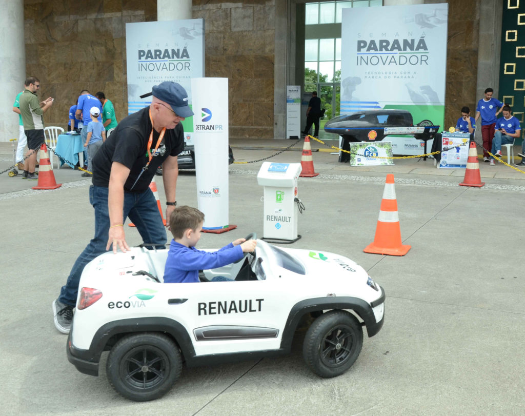 Eletromobilidade: imagem de evento Paraná Inovador