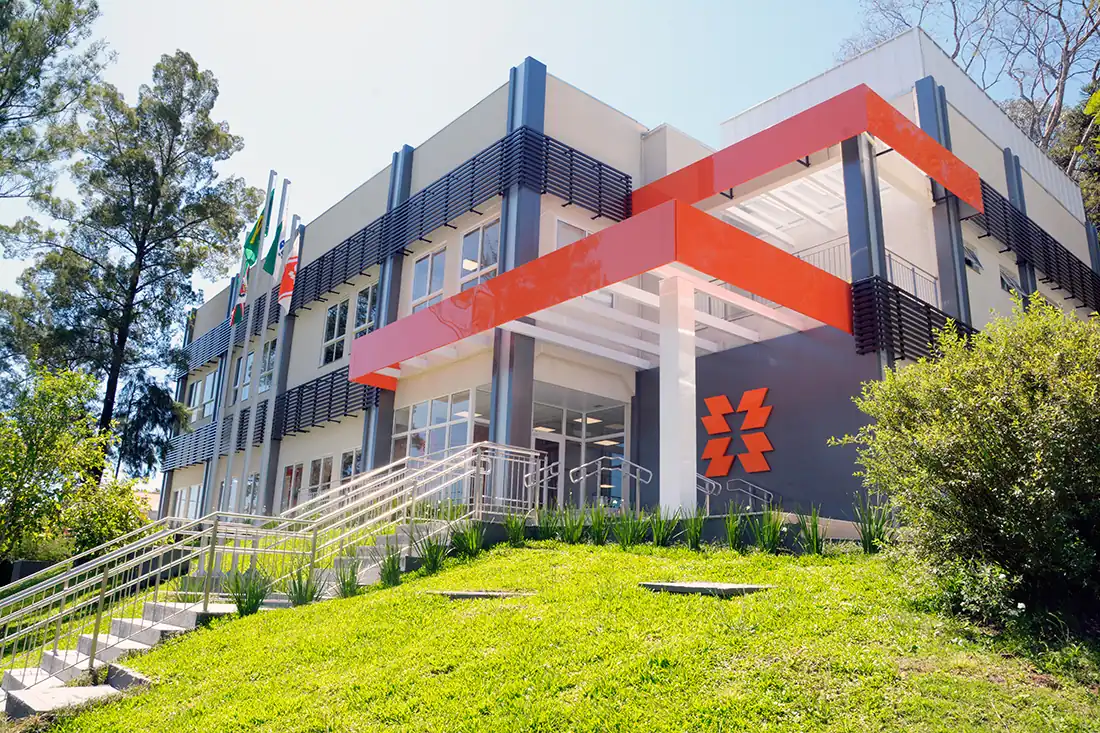 Obras Corporativas com Áreas Críticas